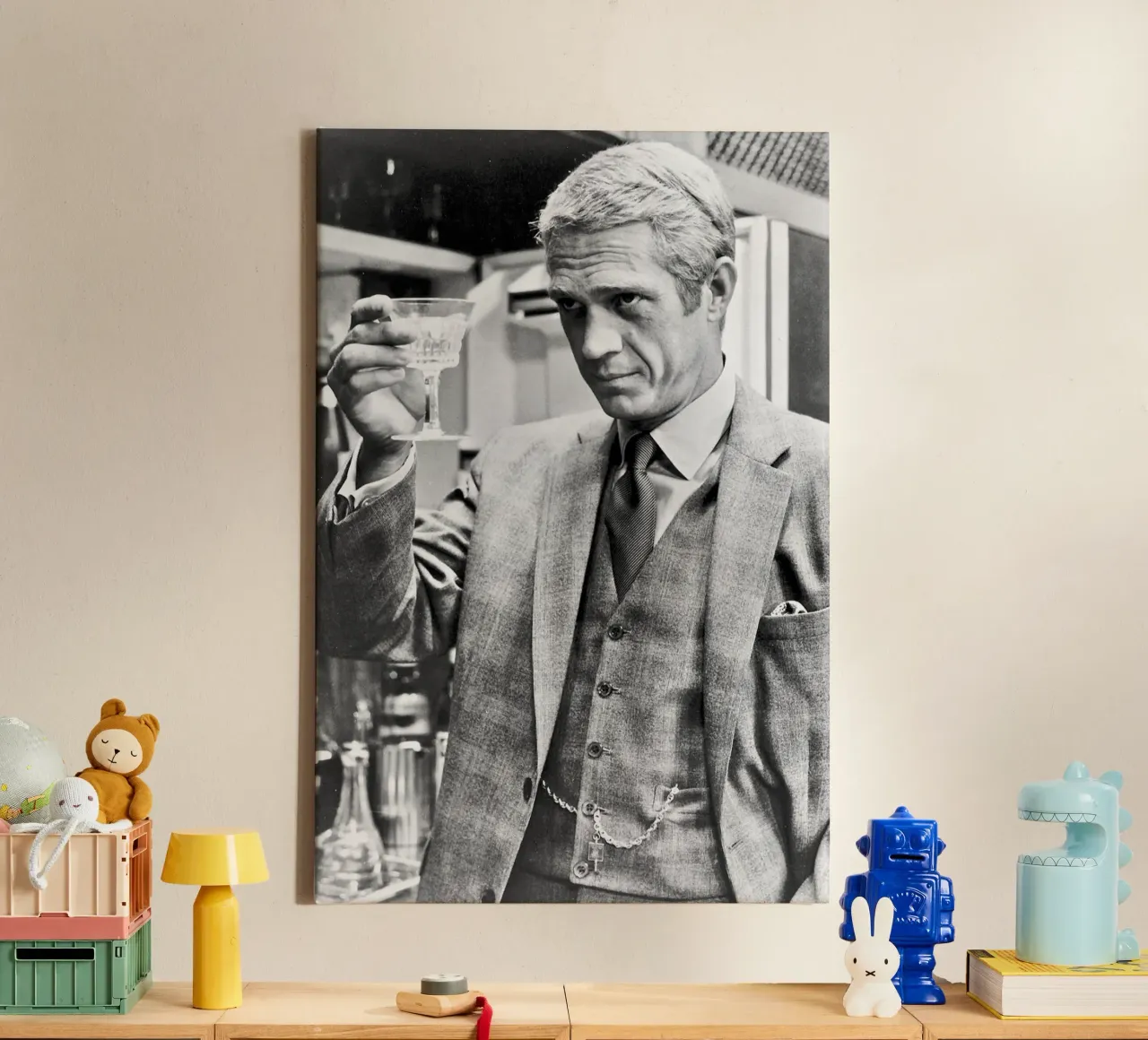 Steve McQueen in giacca e cravatta tela con Cornice a cassetta da April Lewis