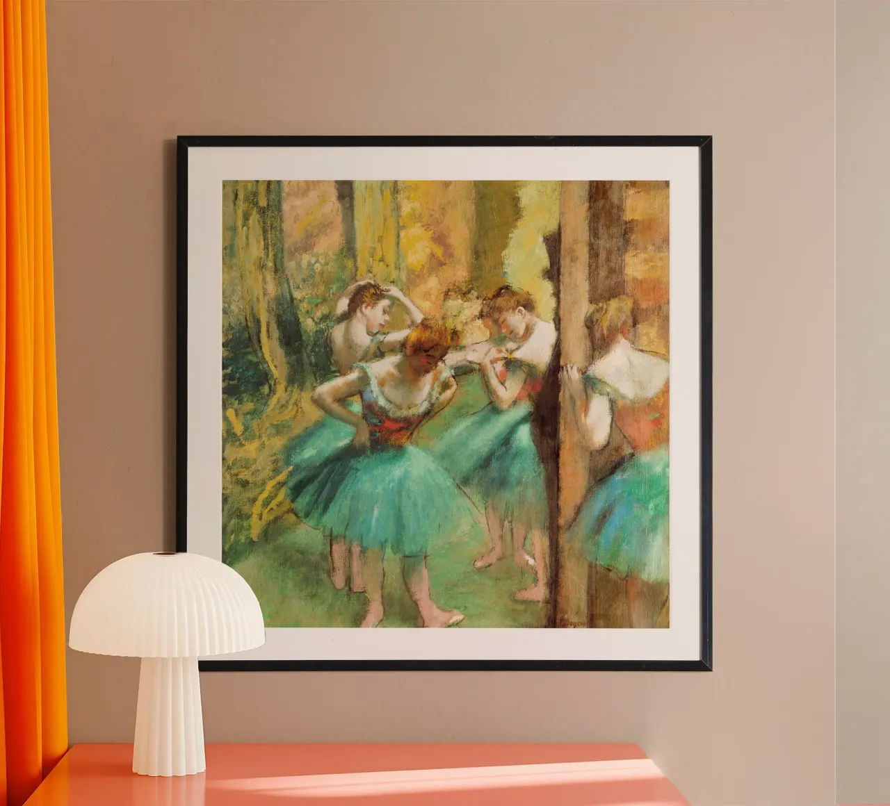 Ballerine rosa e verdi Edgar Degas poster con telaio in legno da Venus Art