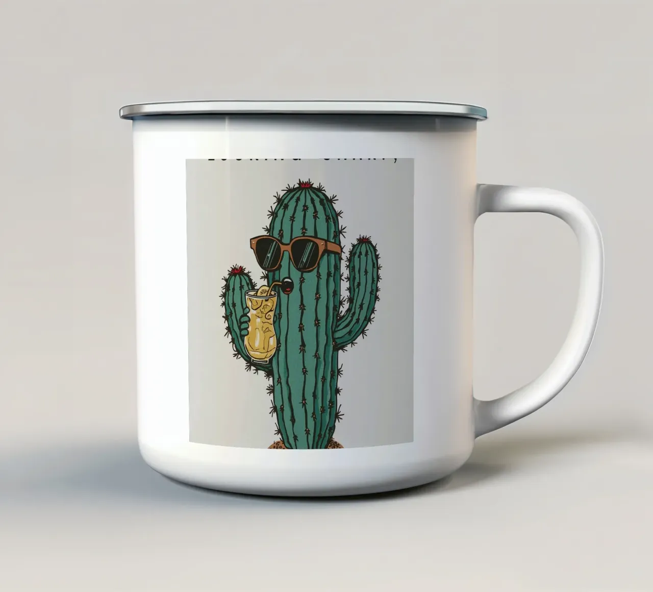 Cool Cartoon cactus con occhiali da sole con in mano un drink tazza in smalto da DesignDoodle