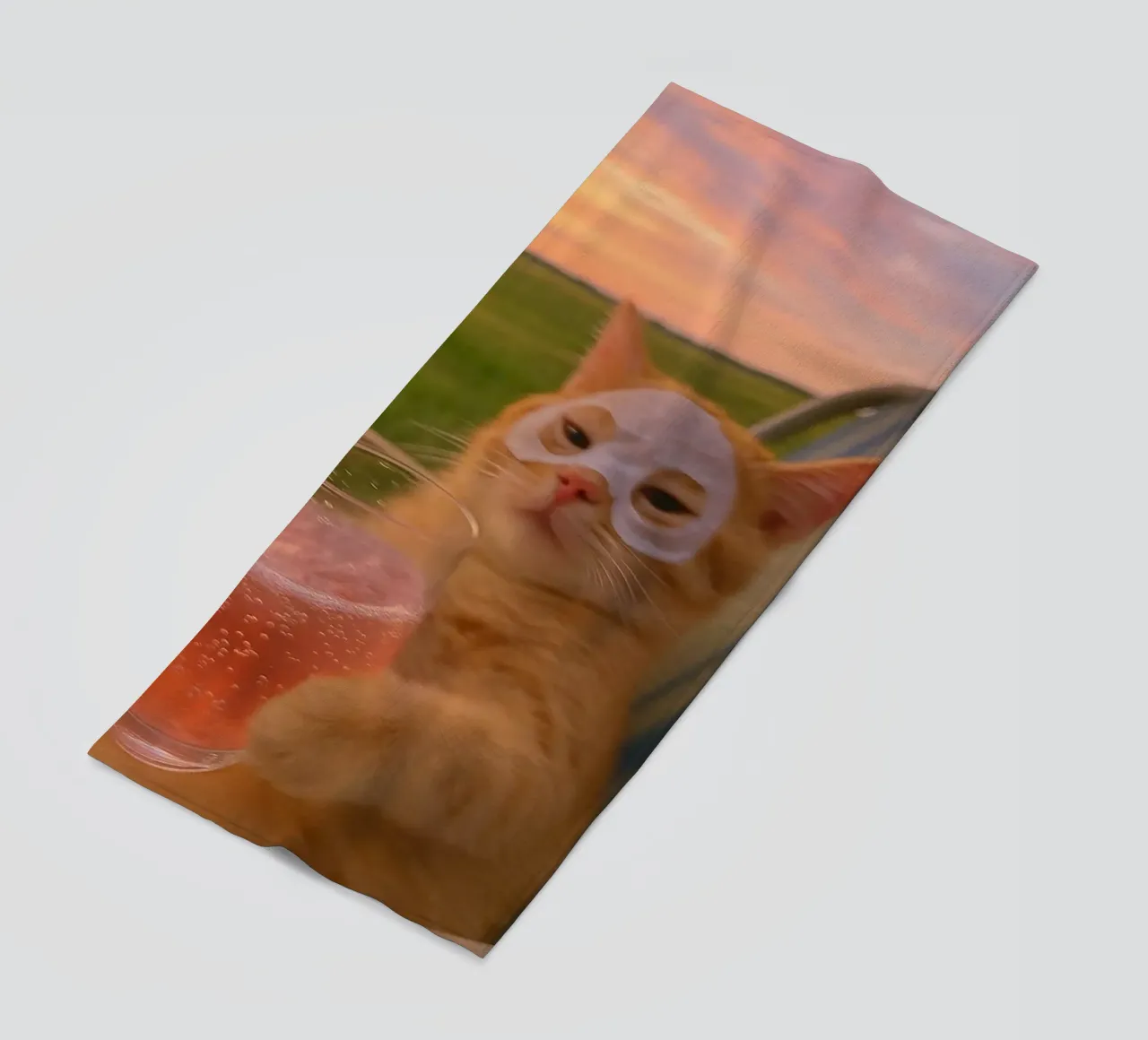 cat with juice telo mare da comura