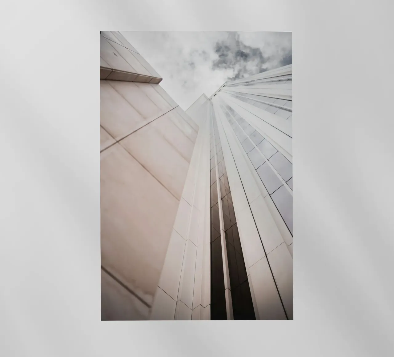 high skyscape building pellicola backlit da comura