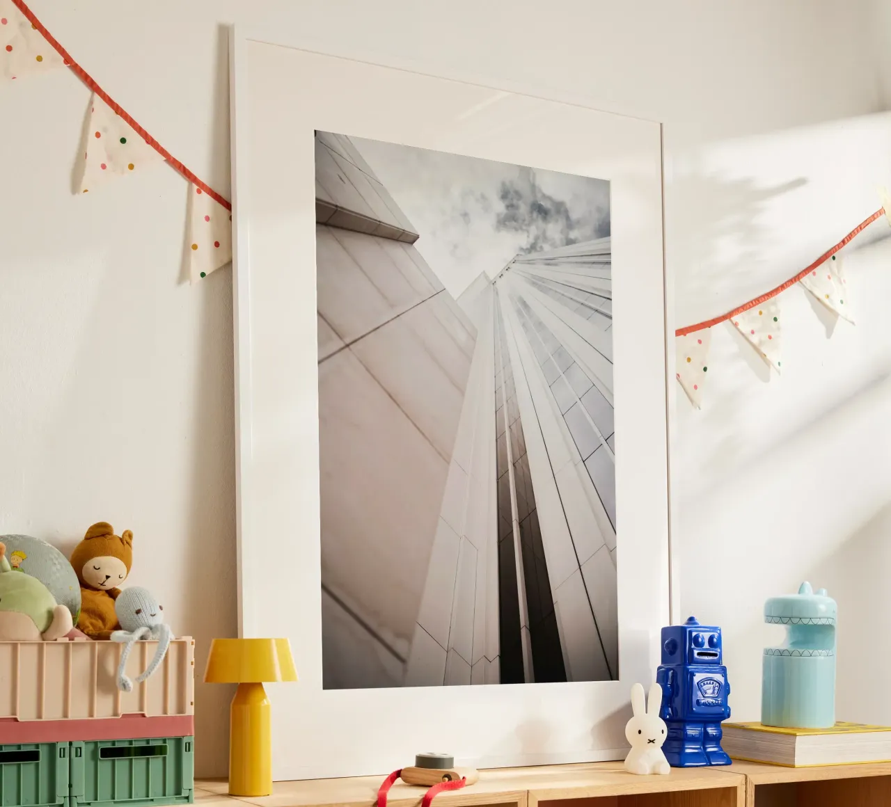high skyscape building poster con telaio in legno da comura