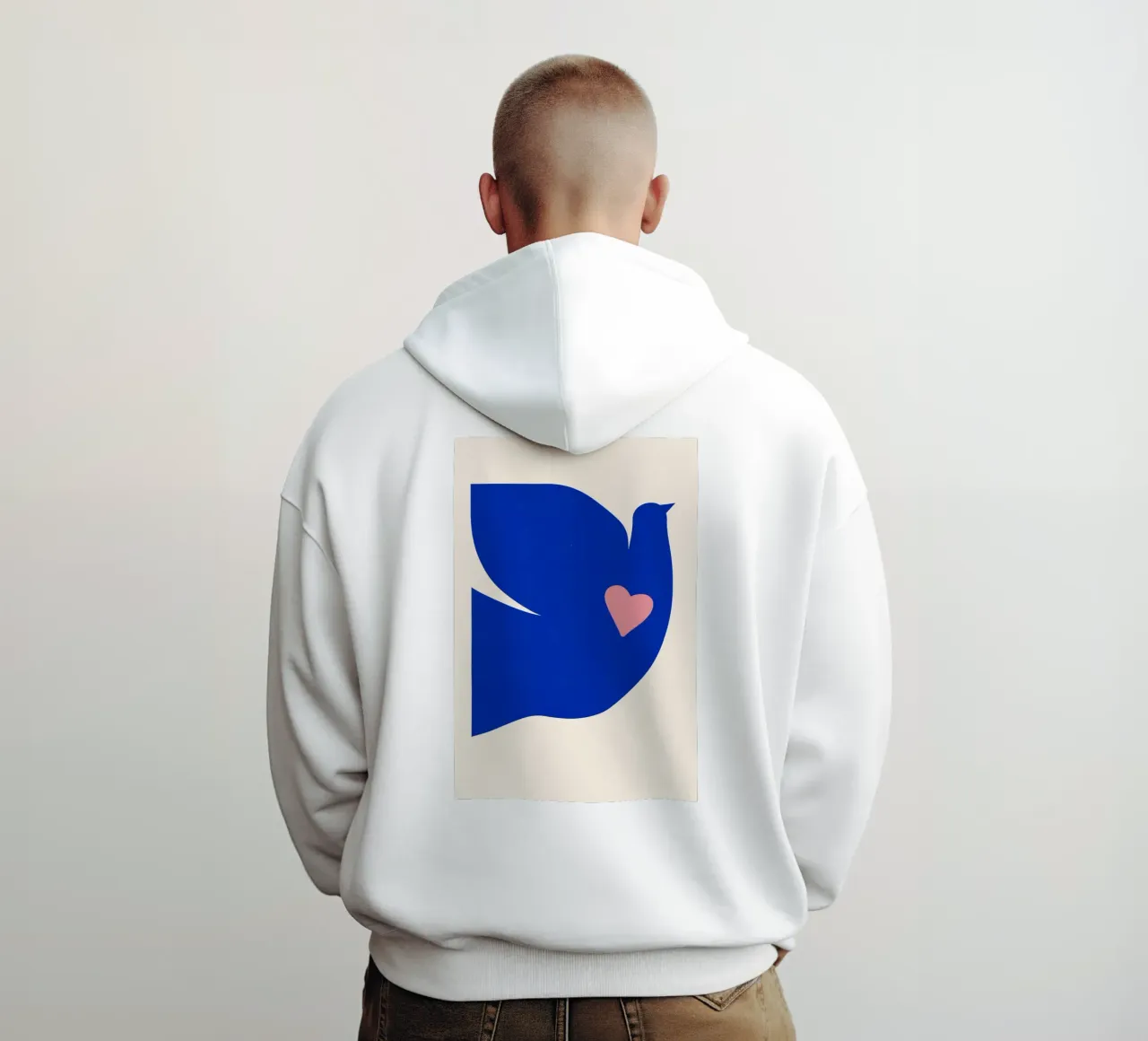 Poster per la pace - Colomba blu con cuore in stile minimalista felpa con cappuccio da Studio Sori