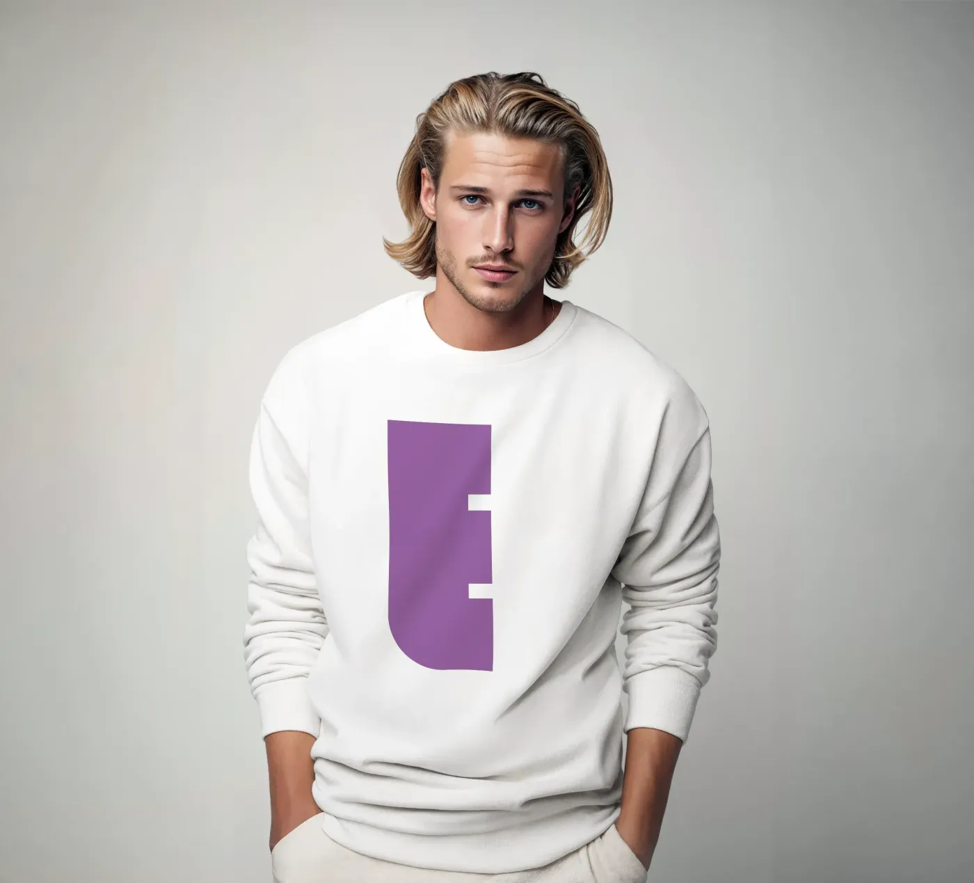 Buchstabe E felpa da DARIA IVANOVNA