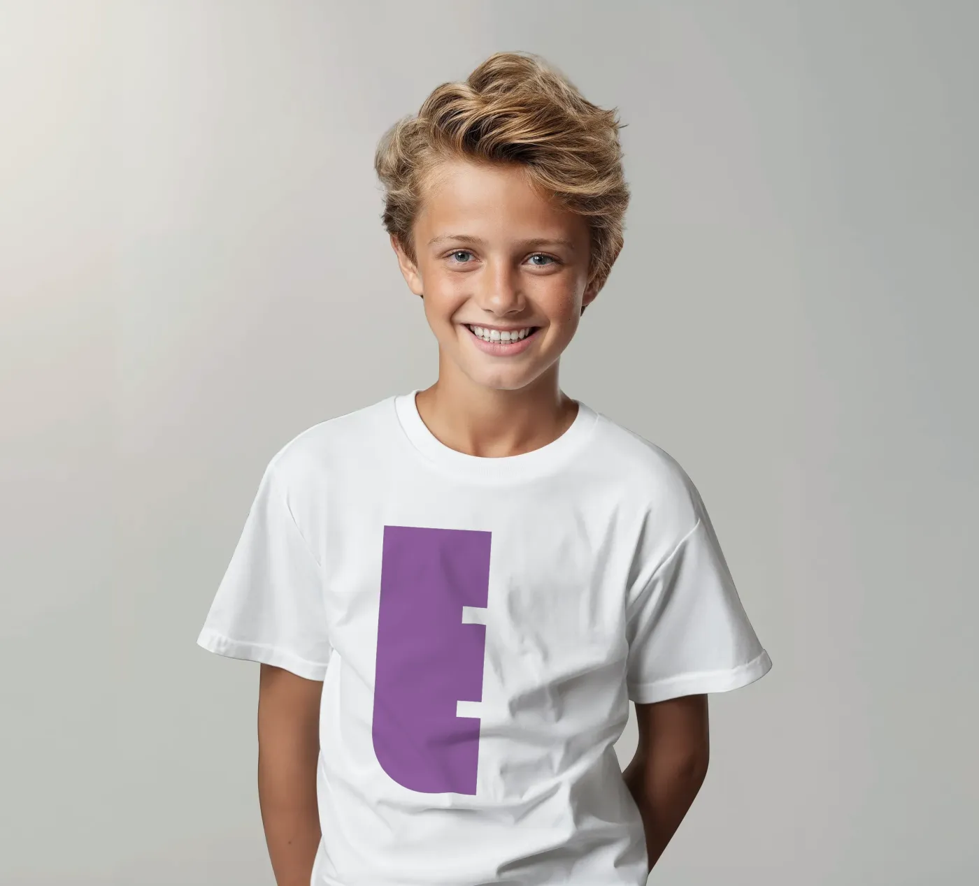 Buchstabe E t-shirt bambini da DARIA IVANOVNA