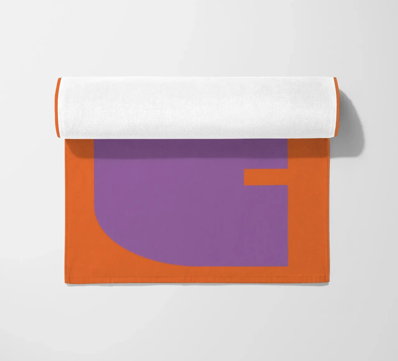 Buchstabe E telo mare da DARIA IVANOVNA