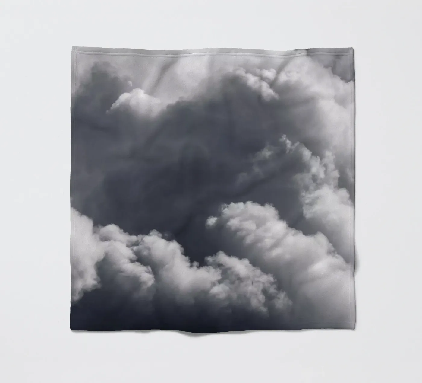 Clouds #5 fleecedeken van Tal Paz-Fridman