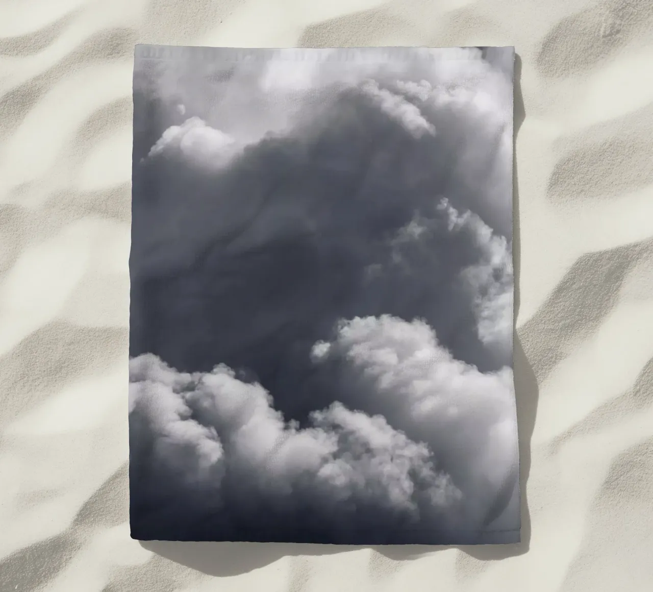 Clouds #5 telo mare da Tal Paz-Fridman