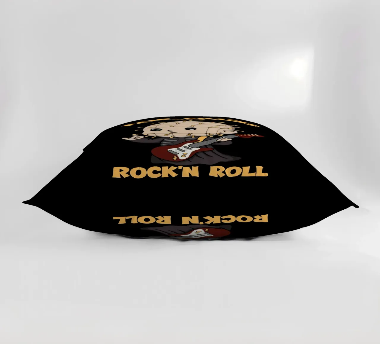 Dolore, catene e rock'n roll cuscino da Loobs