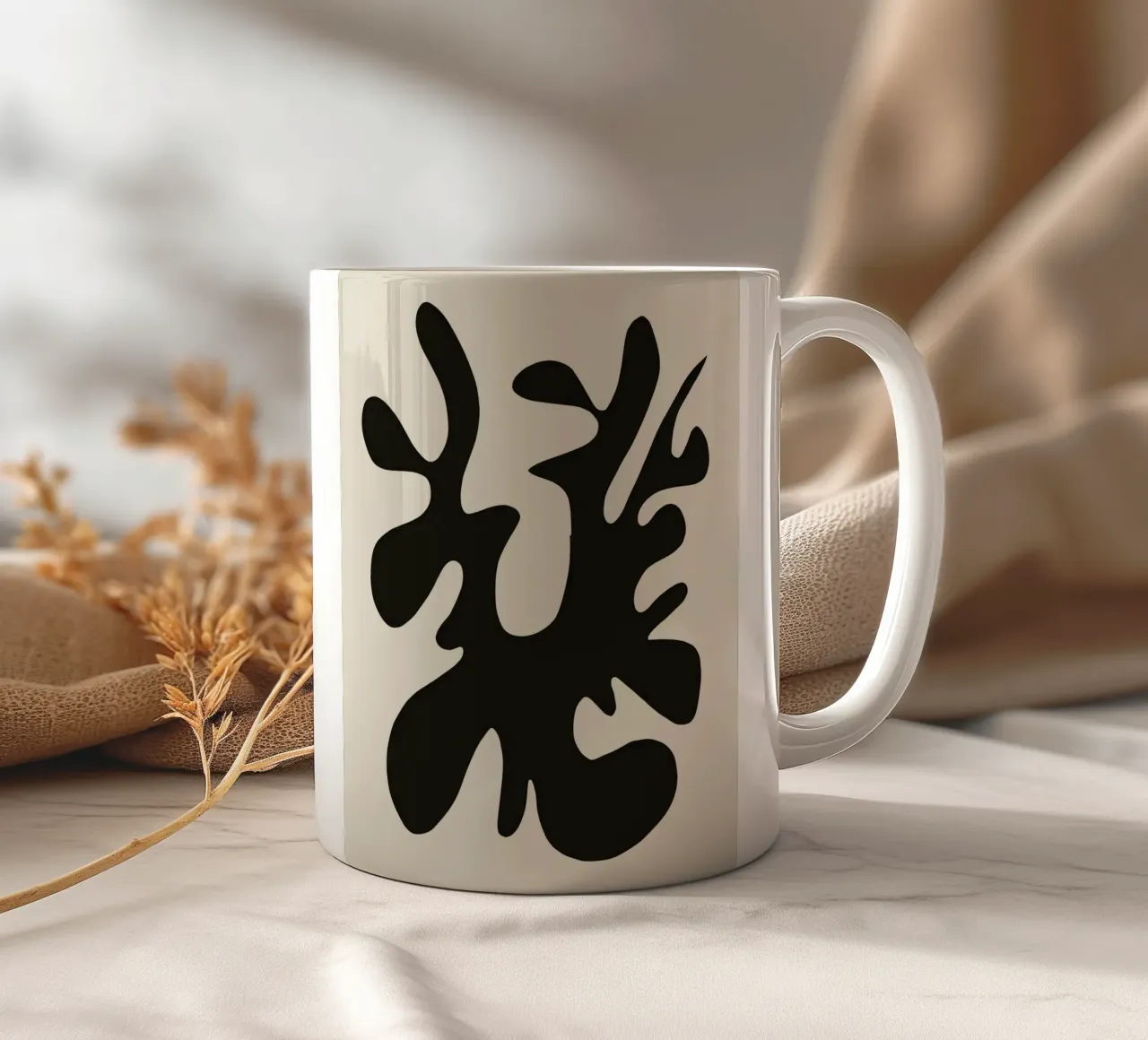 Astratto scuro 06 tazza in ceramica da Little Dean