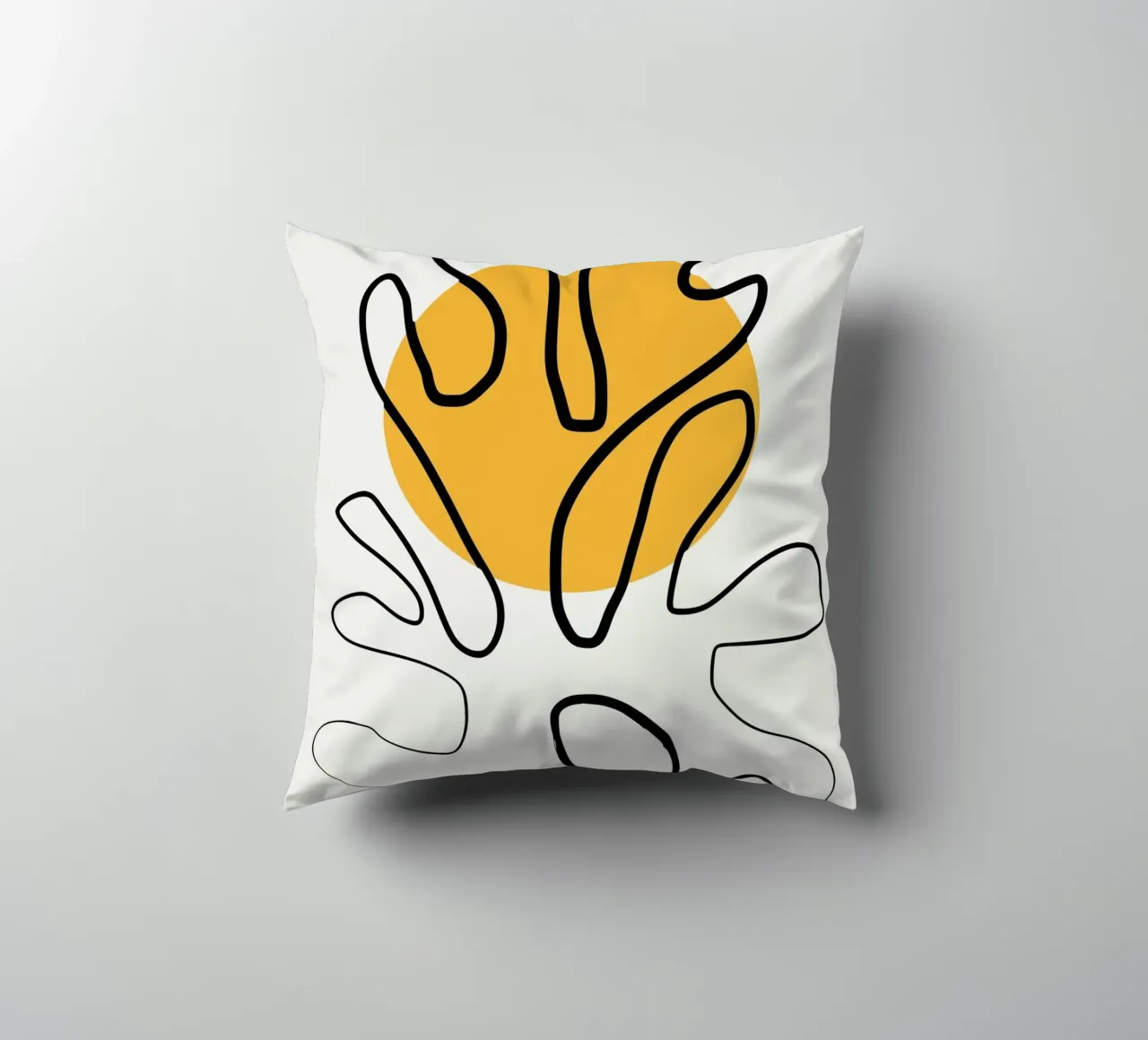 Giallo e linee artistiche 04 cuscino da Little Dean