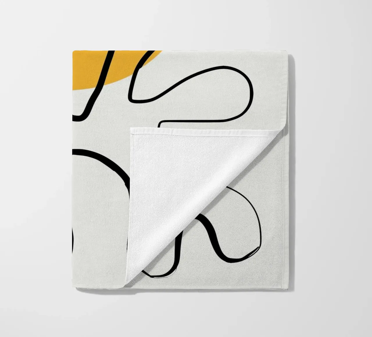 Giallo e linee artistiche 04 telo mare da Little Dean