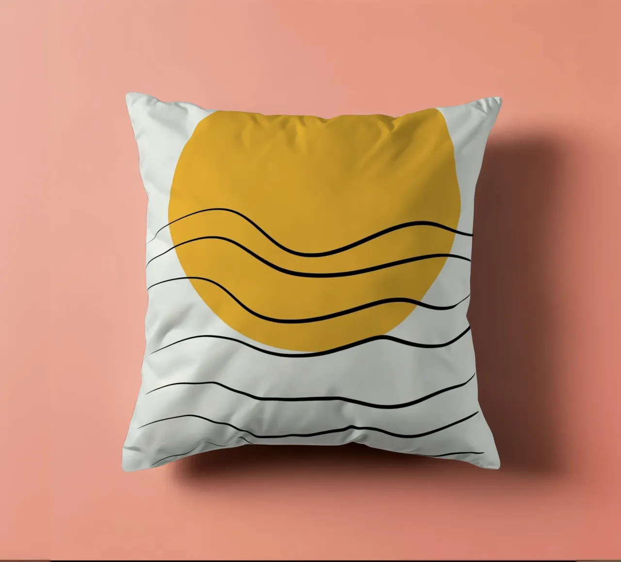 Giallo e linee artistiche 06 cuscino da Little Dean