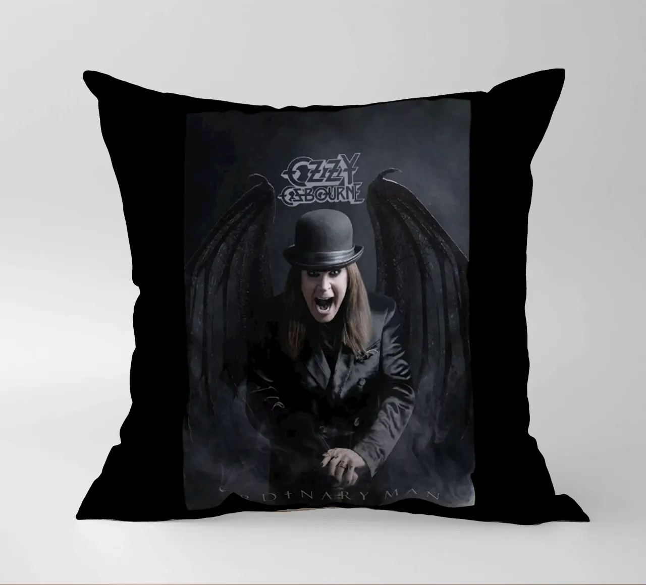 HardRock - Ozzy Osbourne cuscino da mannys_artt
