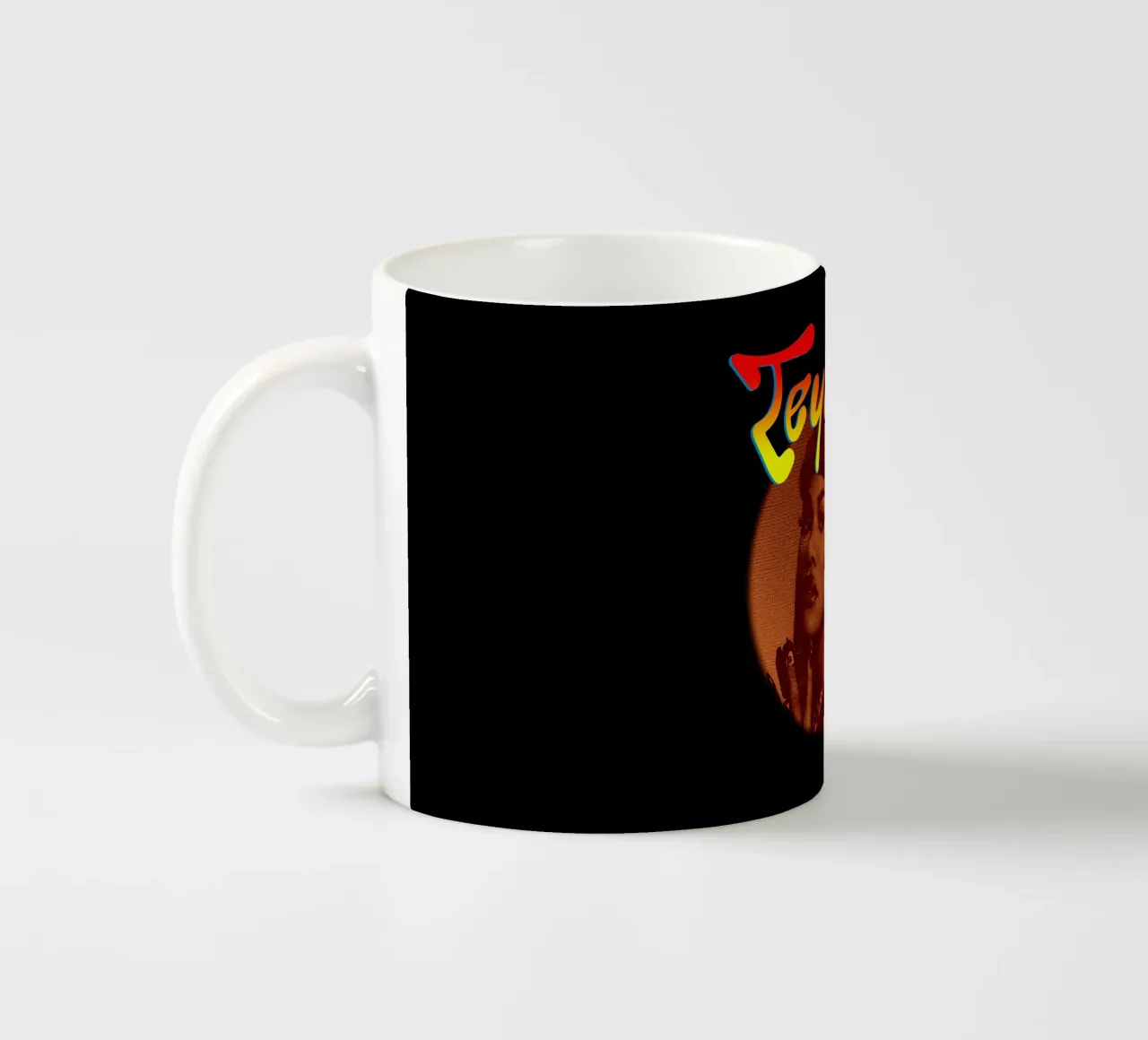 Maglietta Two Face of Alternative Singer tazza in ceramica da hiro_graphicdesign