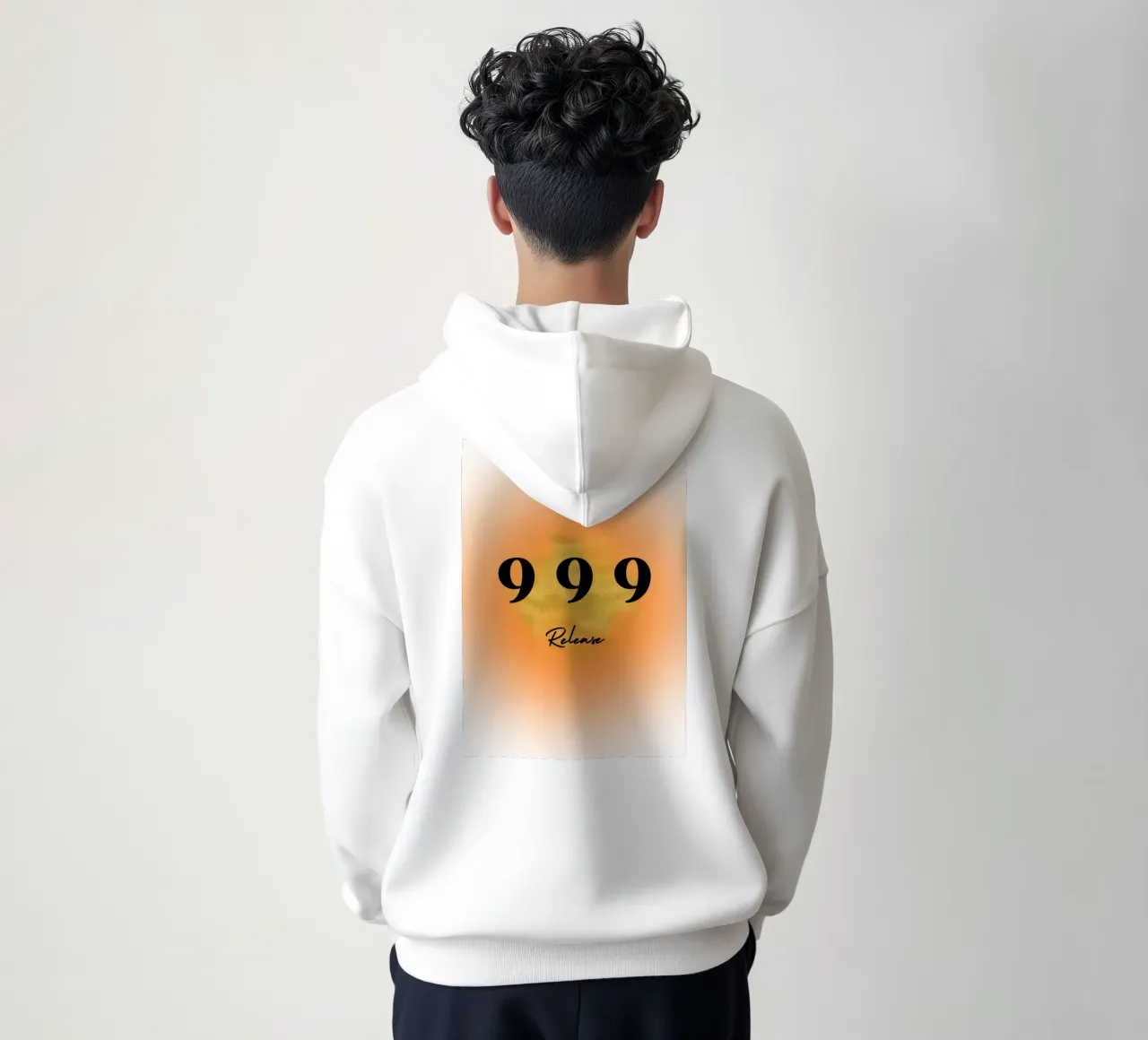 999-Release felpa con cappuccio da AESTHETIC VIBES by Isabel