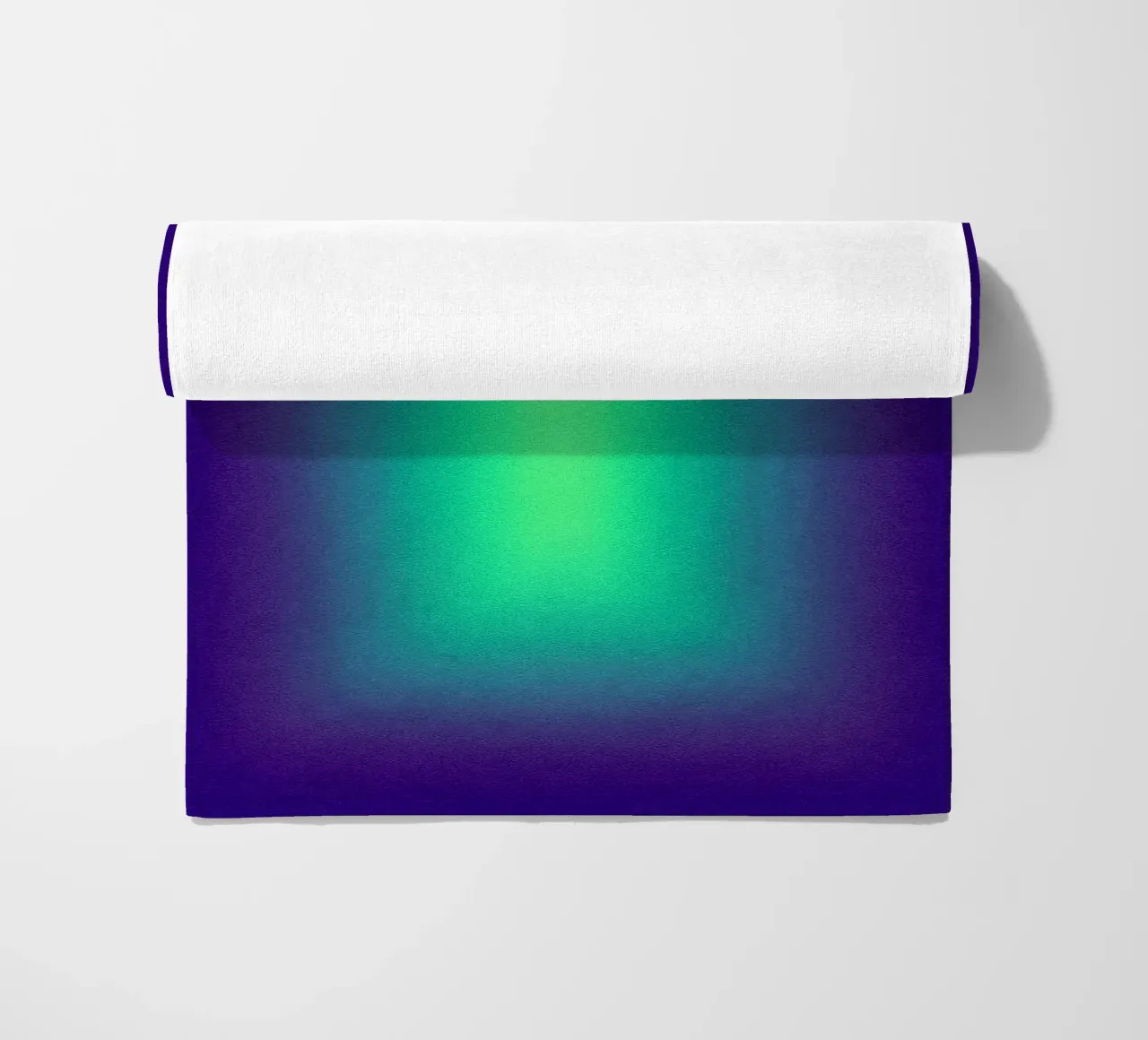 Neon Glow Art - Centro verde in un campo di colore viola telo mare da SMPLE