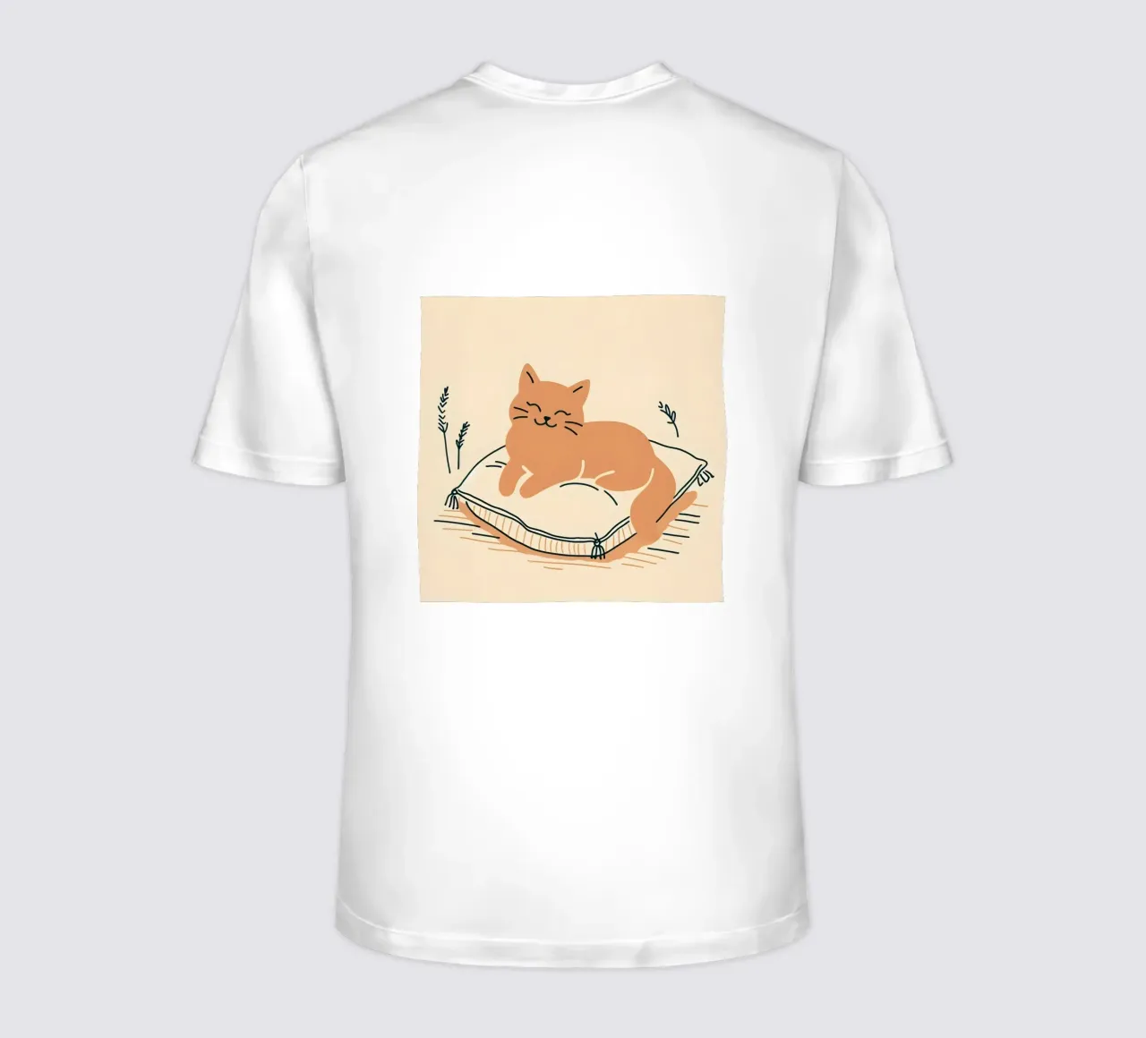 Gatto felice su cuscino - Stile Boho t-shirt da KANESYAARTS
