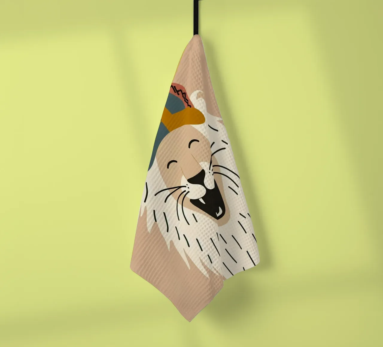 Leone boho felice con cappello canovaccio da cucina da KANESYAARTS