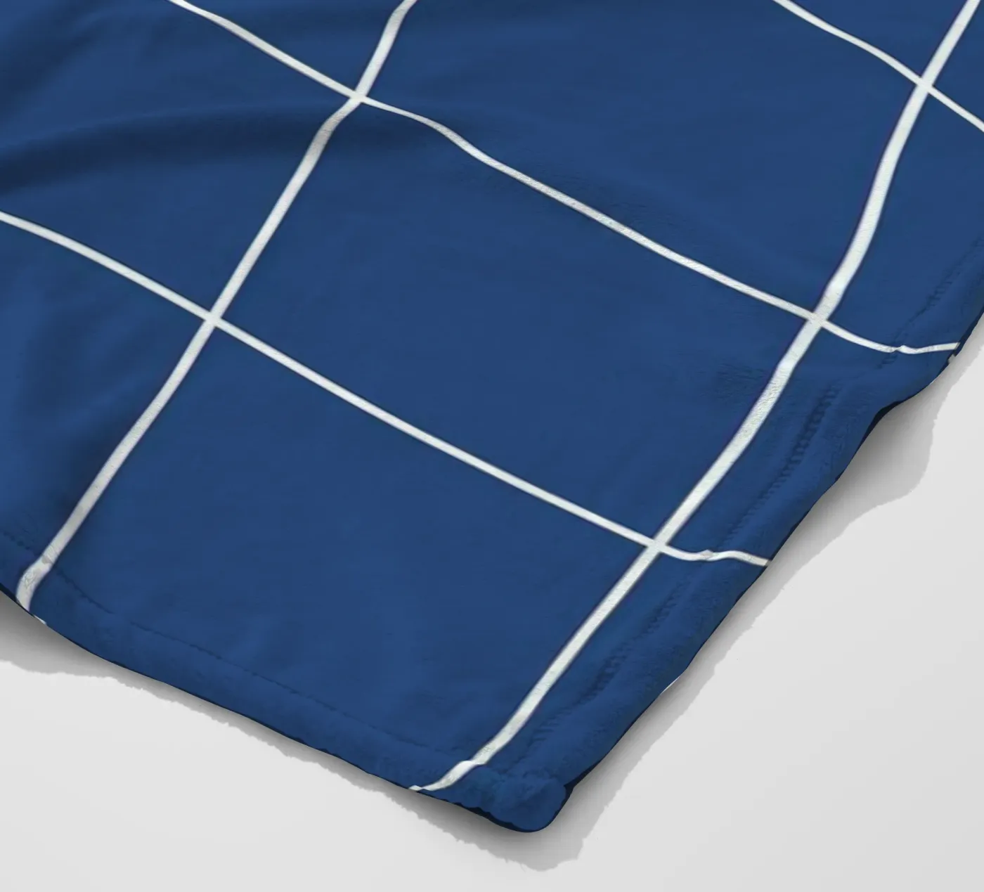 Blue grid Fleecedecke von TijanaArtStudio88