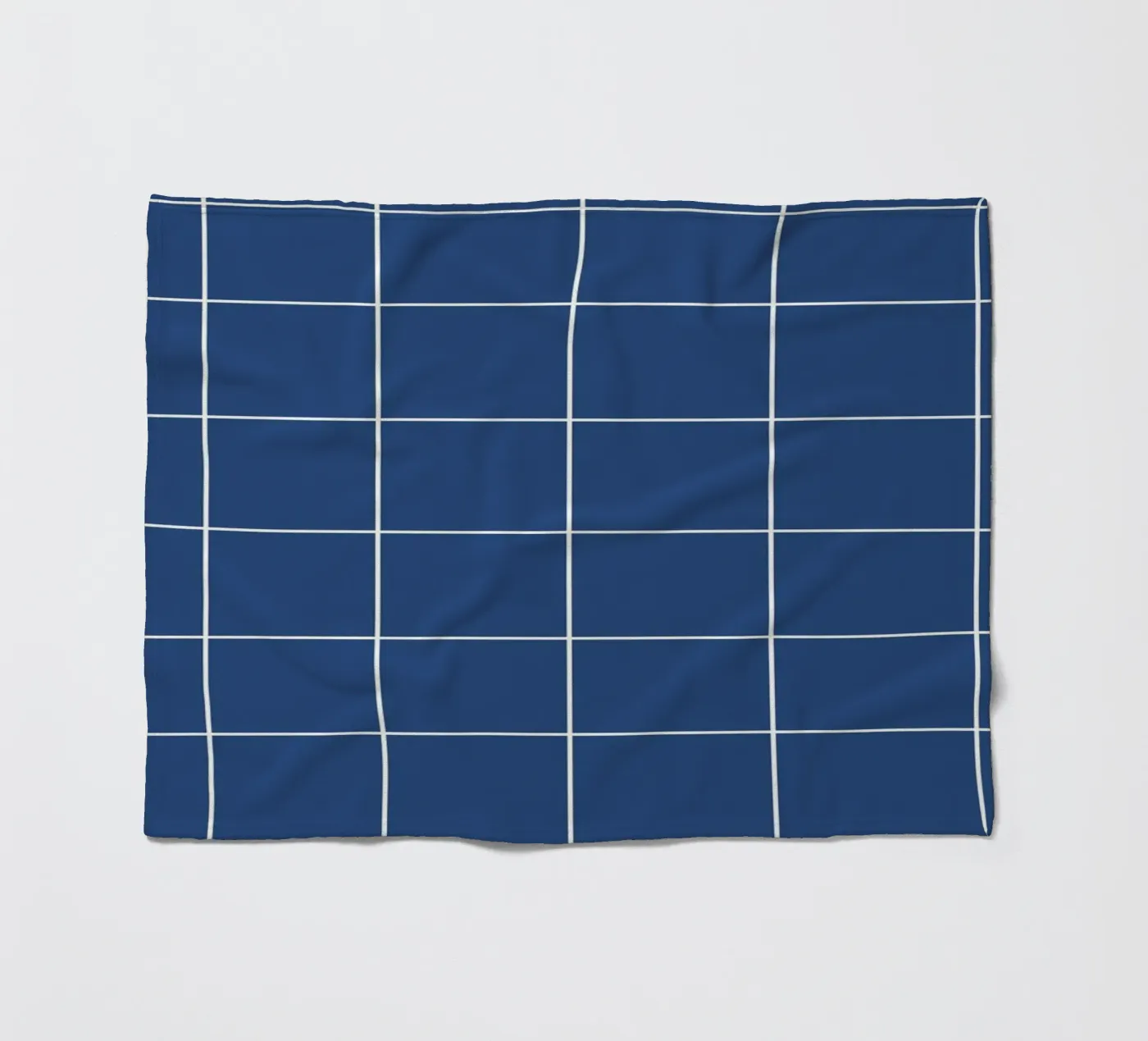 Blue grid Fleecedecke von TijanaArtStudio88