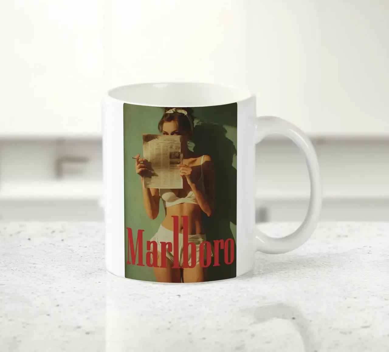 Ragazza in bikini tazza in ceramica da hewitt shop
