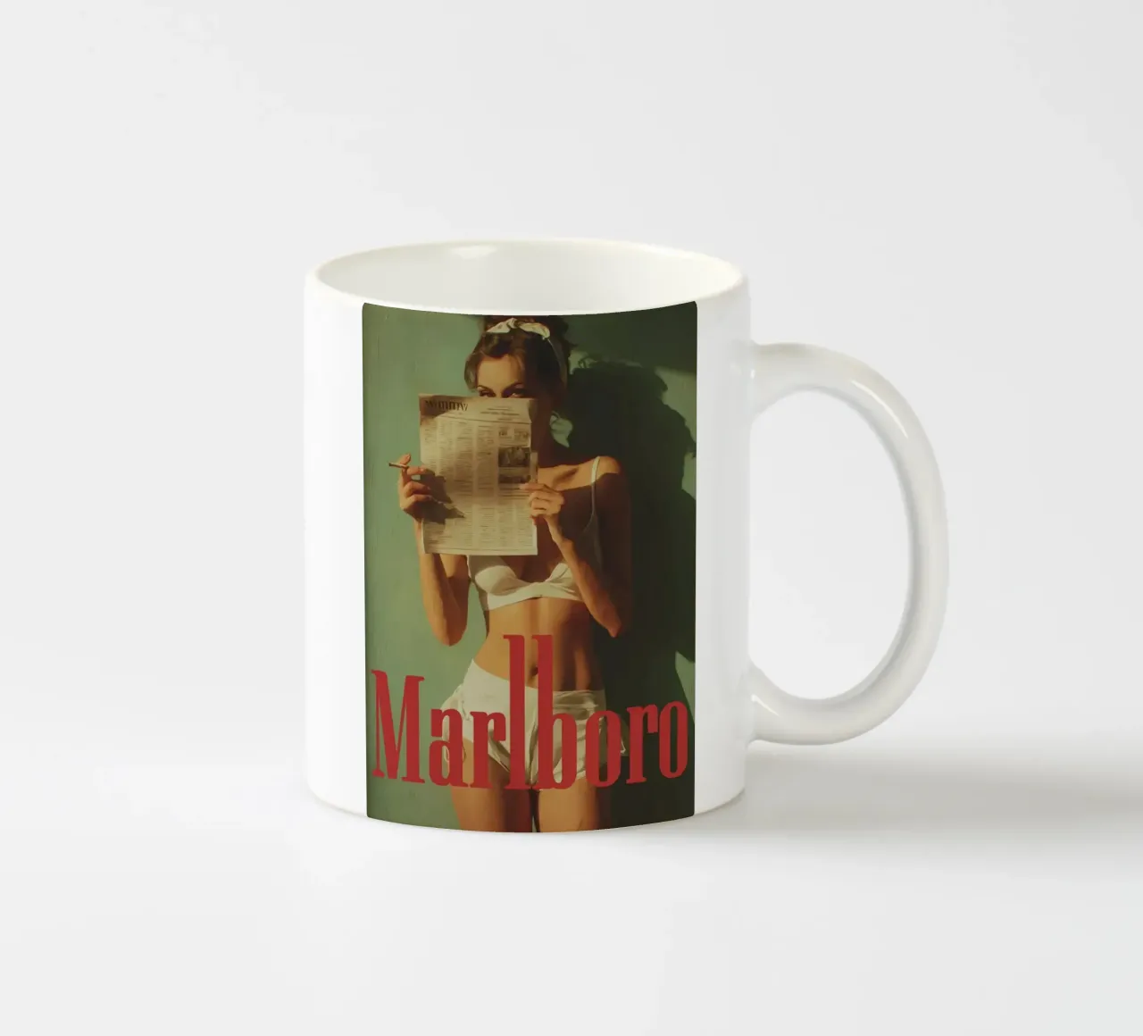 Ragazza in bikini tazza in ceramica da hewitt shop
