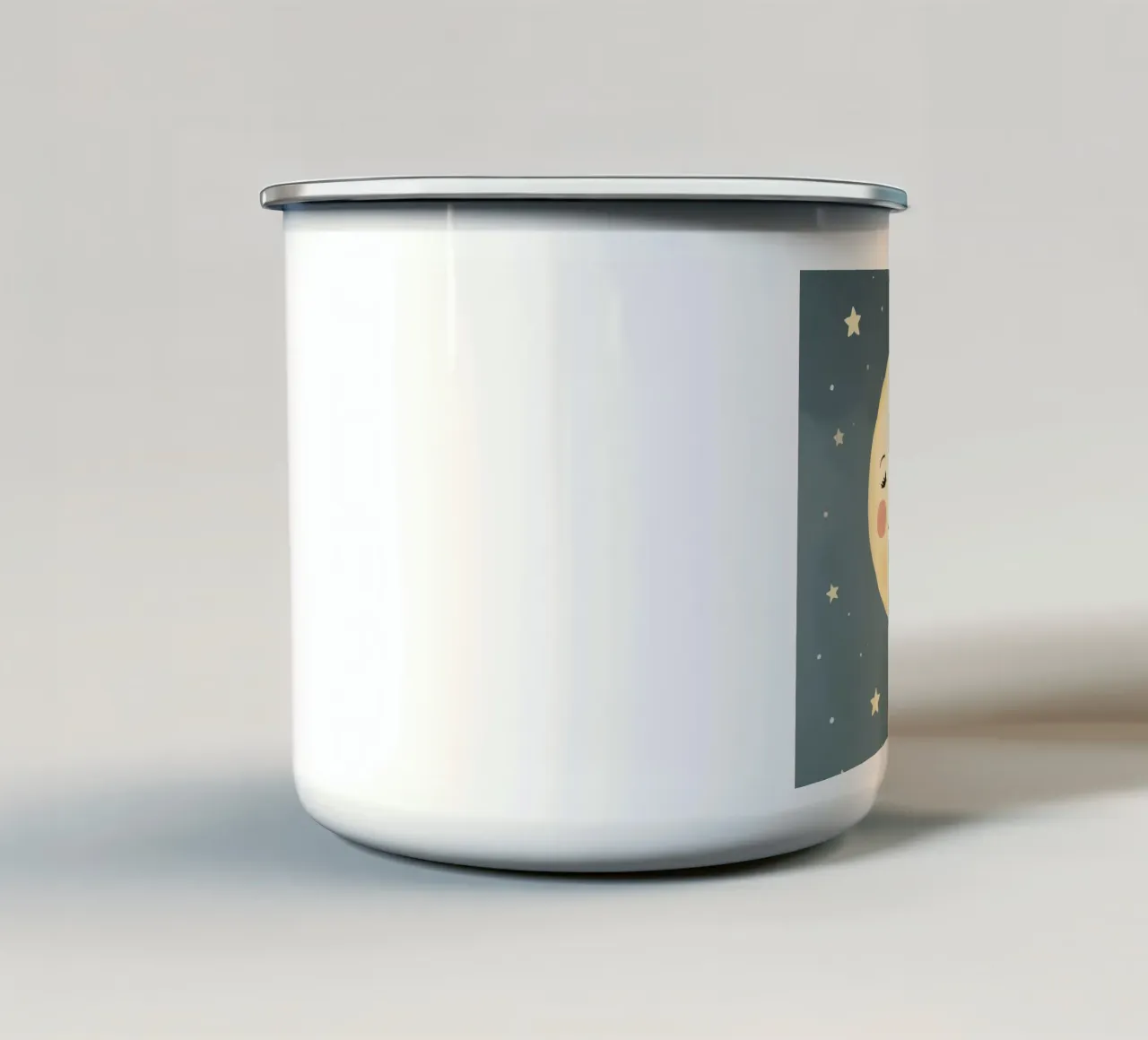 Mezzaluna e stelle addormentate tazza in smalto da DesignDoodle