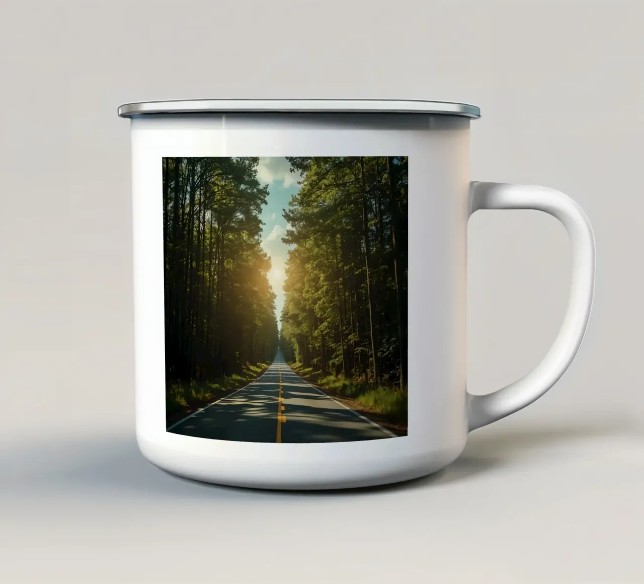 Strada forestale con doppia linea gialla che porta alla luce del sole tazza in smalto da DesignDoodle