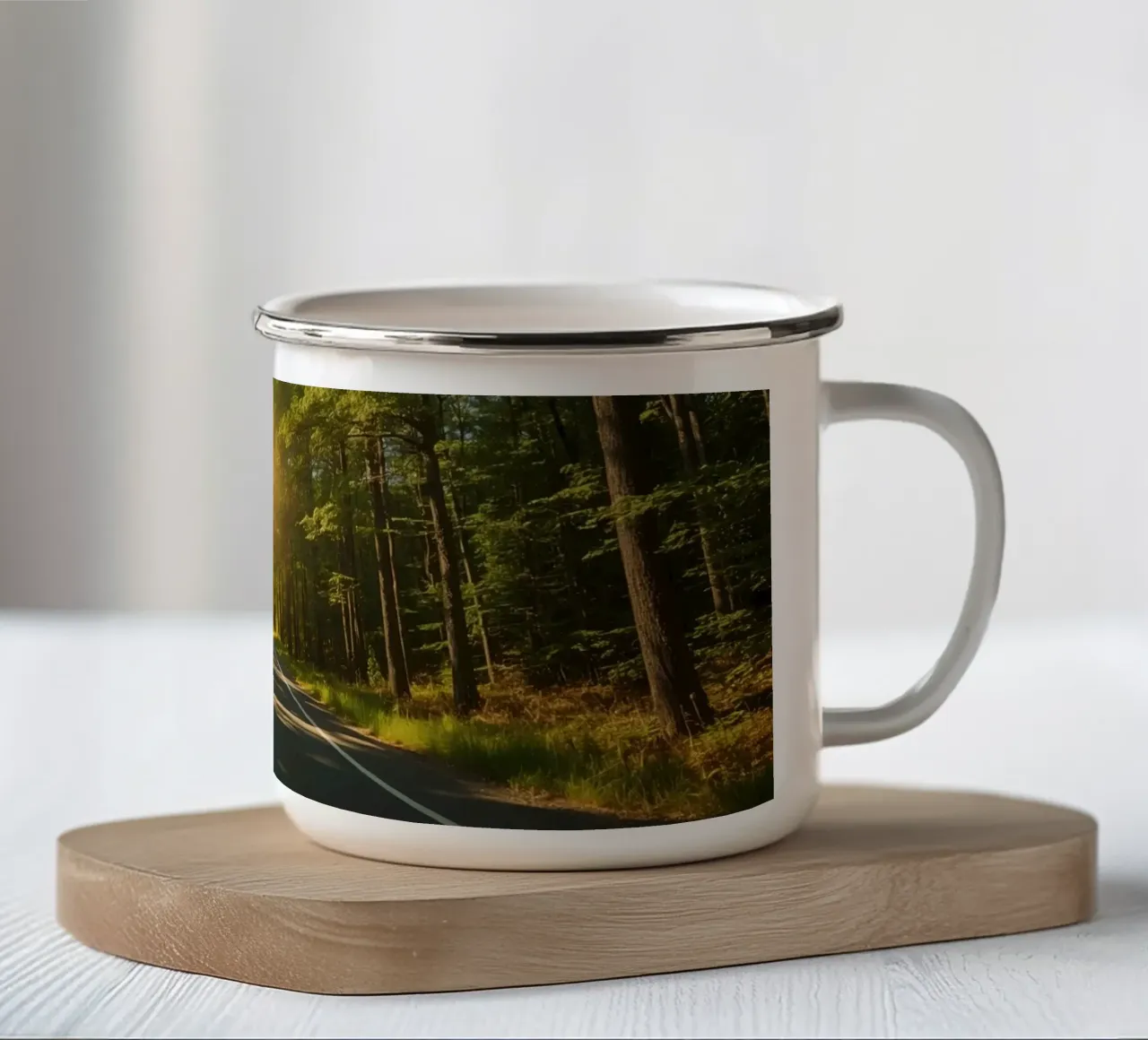 Strada forestale calma con sole splendente tazza in smalto da DesignDoodle