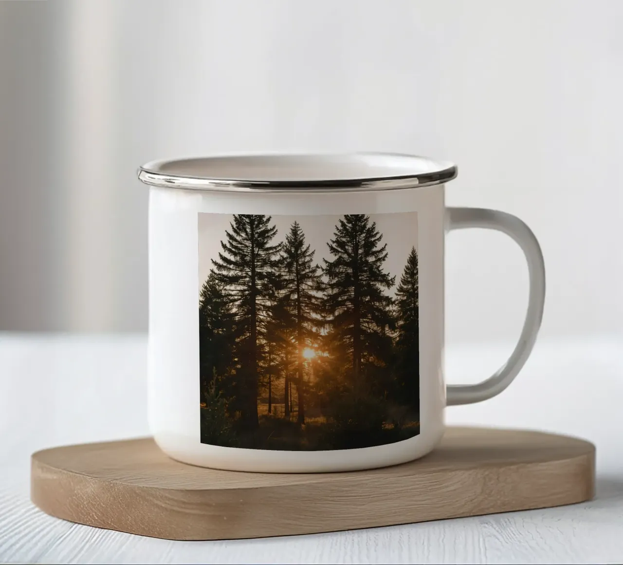 Foresta con Sunburst tazza in smalto da DesignDoodle