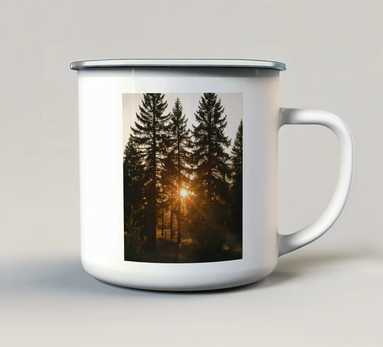 Foresta con Sunburst tazza in smalto da DesignDoodle