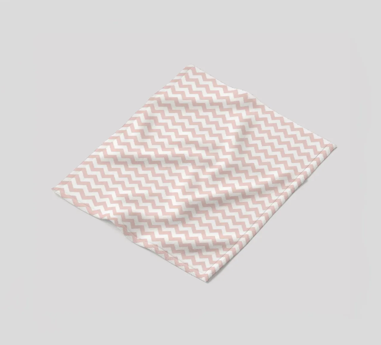 Minimal Basic Simple Chevron Pattern | Dusty Pink and White (Rosa e Bianco) coperta in pile da Beauty in Simplicity