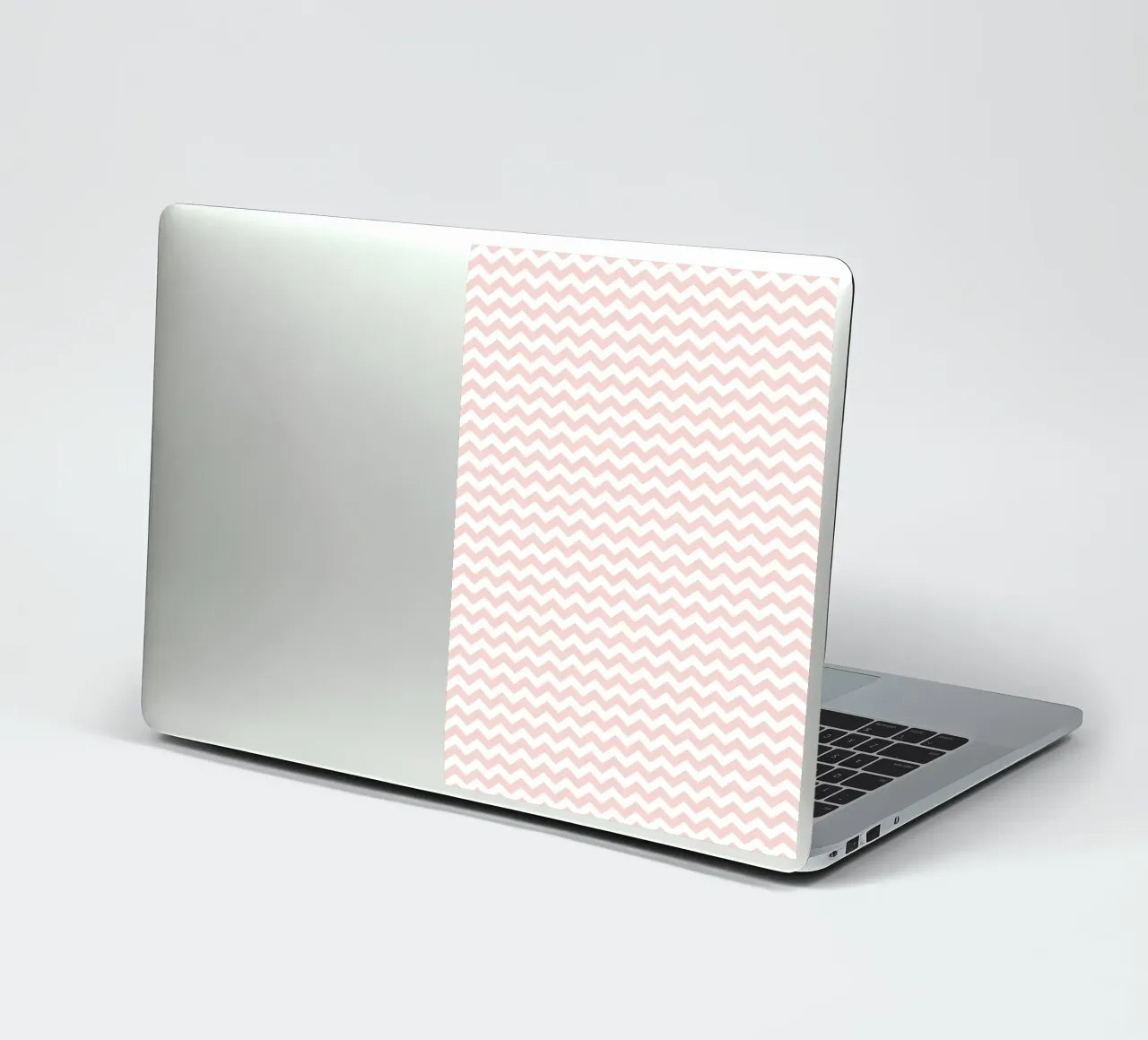 Minimal Basic Simple Chevron Pattern | Dusty Pink and White (Rosa e Bianco) adesivo da Beauty in Simplicity