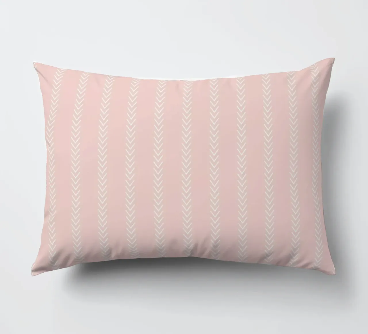 Frecce classiche minimali a strisce, bianche su rosa cipria cuscino da Beauty in Simplicity