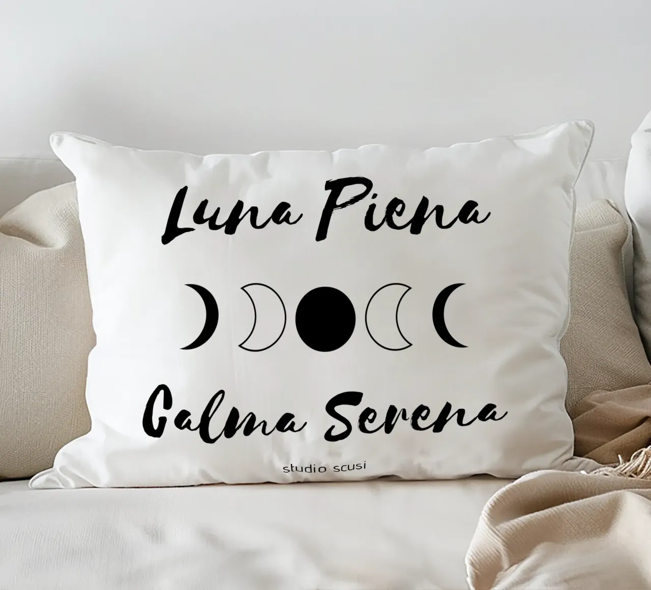 Luna Piena Calma Serena by studio scusi cuscino da studio scusi