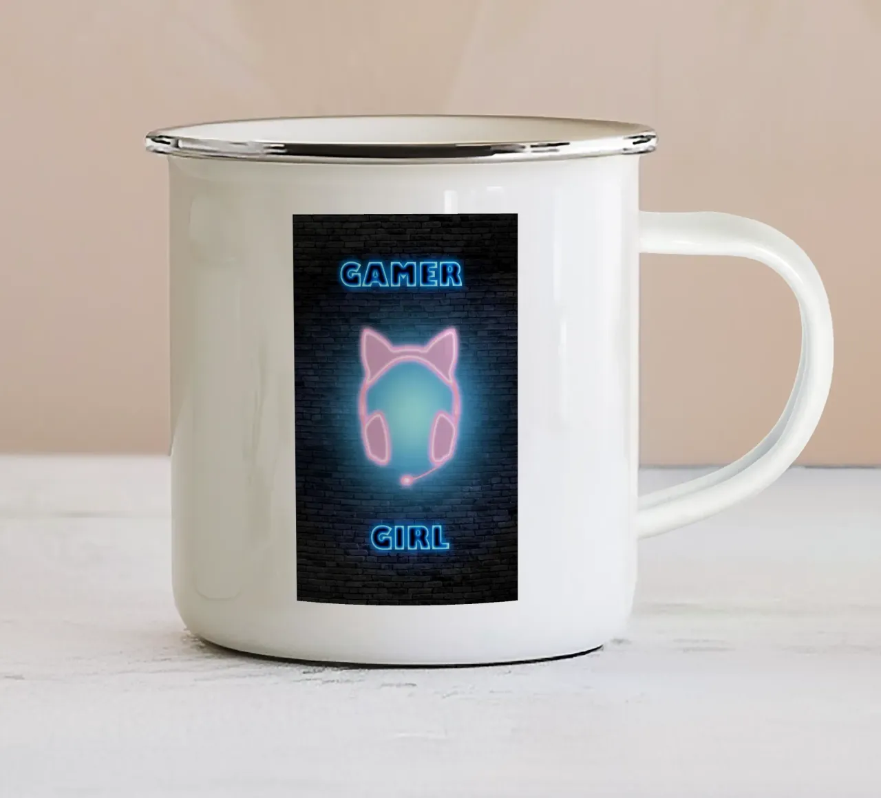 RAGAZZO GIOCATORE tazza in smalto da Charlotte Gagnon