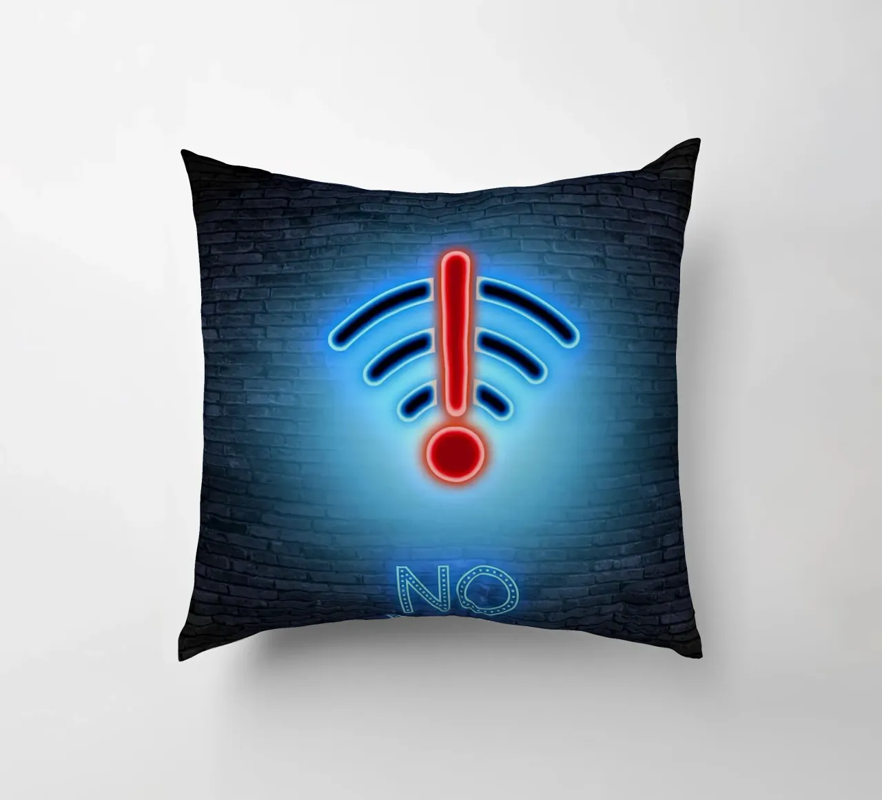 NO WIFI cuscino da Charlotte Gagnon