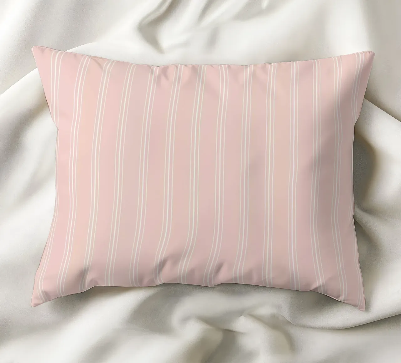 Classico scandinavo a strisce miste, bianco su polvere di frassino cuscino da Beauty in Simplicity