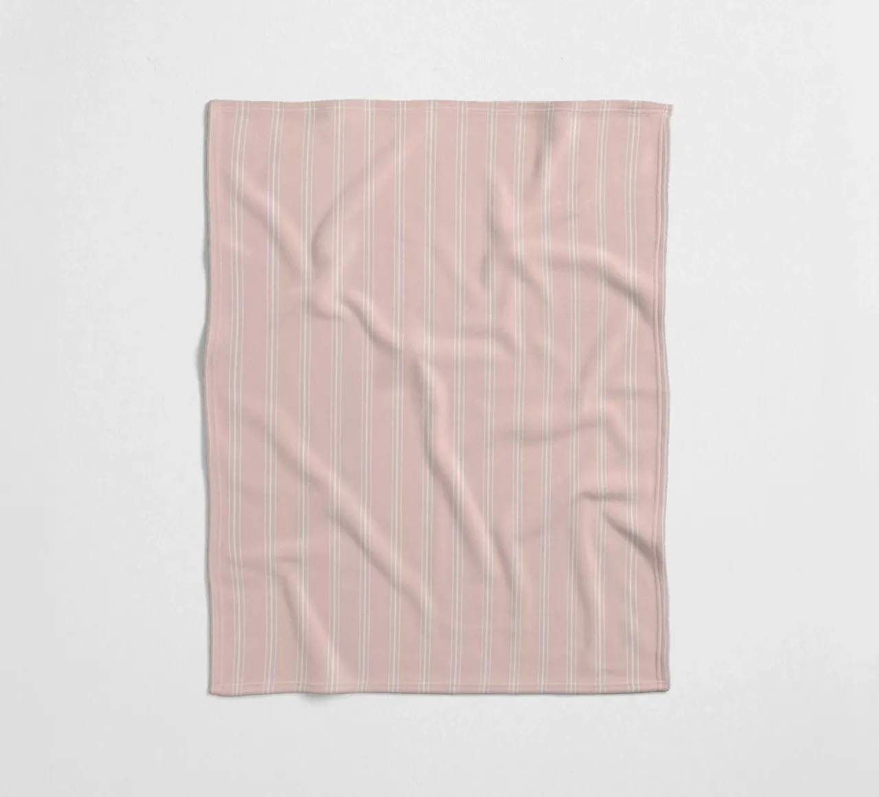 Classico scandinavo a strisce miste, bianco su polvere di frassino coperta in pile da Beauty in Simplicity