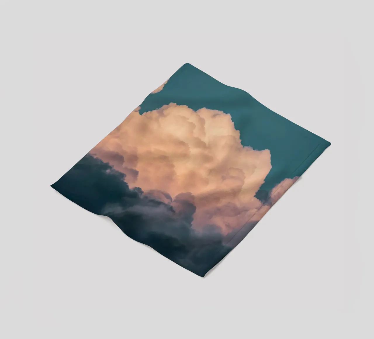 Clouds #8 Fleecedecke von Tal Paz-Fridman