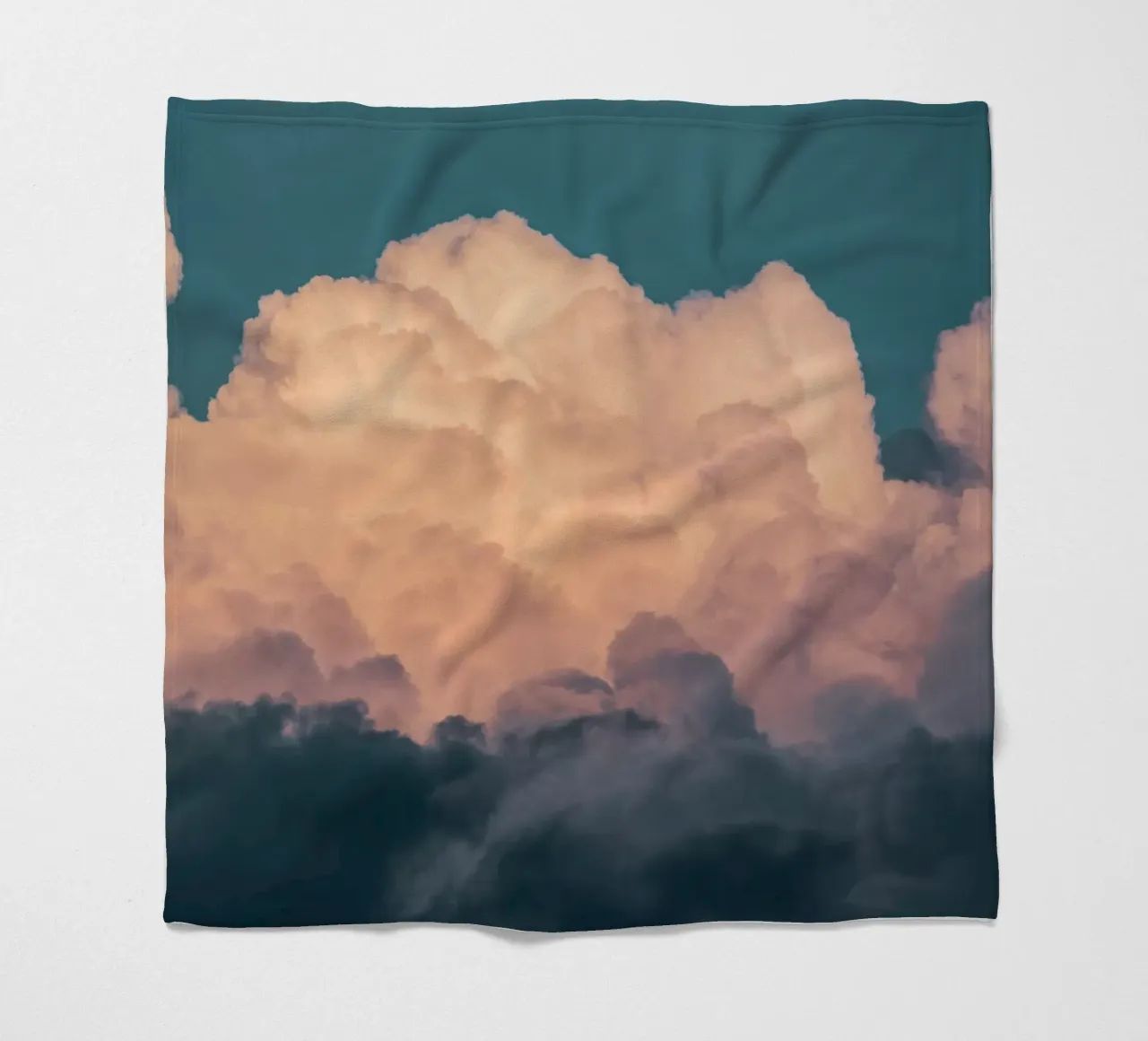 Clouds #8 Fleecedecke von Tal Paz-Fridman