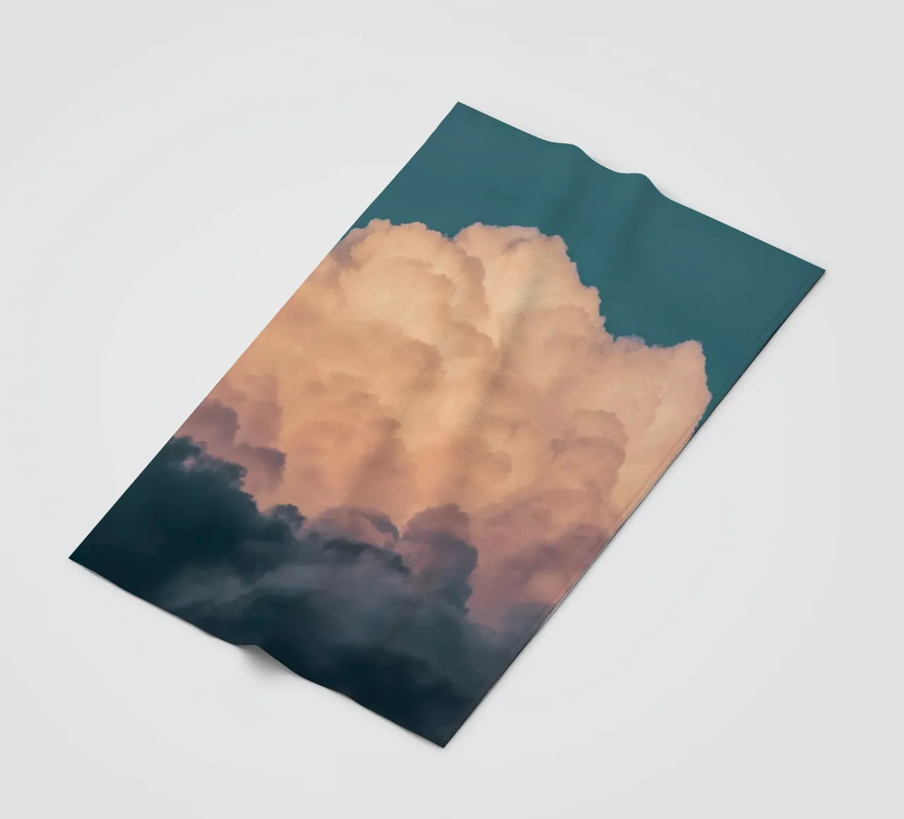 Clouds #8 Fleecedecke von Tal Paz-Fridman