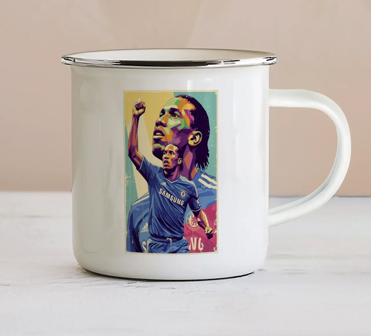 Didier Drogba in prima serata tazza in smalto da Hantamrata