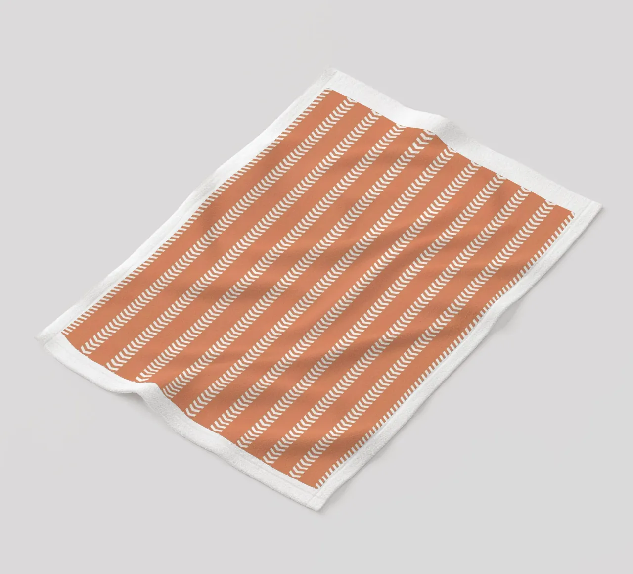 Basic Mudcloth Frecce a strisce | Bianco su arancione terracotta coperta in pile da Beauty in Simplicity