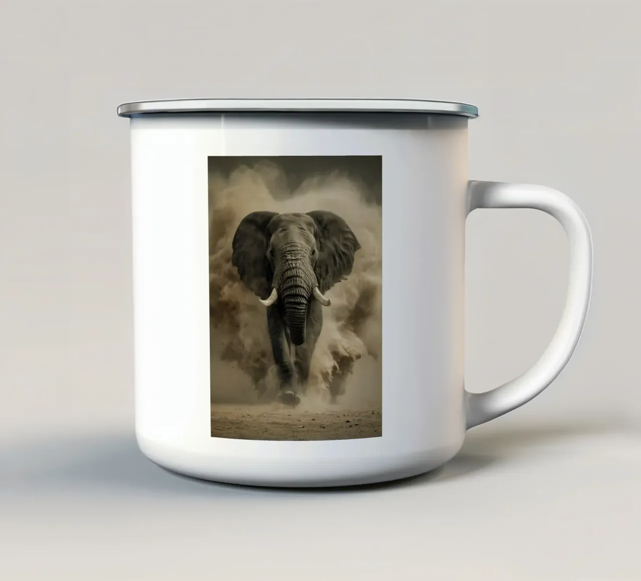 Corsa dell'elefante polveroso tazza in smalto da Carinaprint