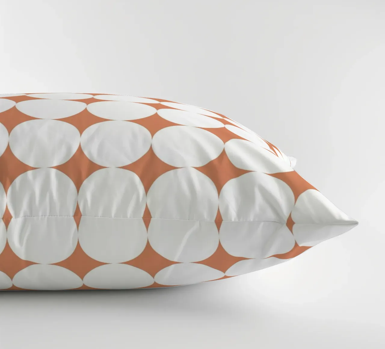 Minimal Geometric Scandi Circle | White on Terracotta Orange cuscino da Beauty in Simplicity