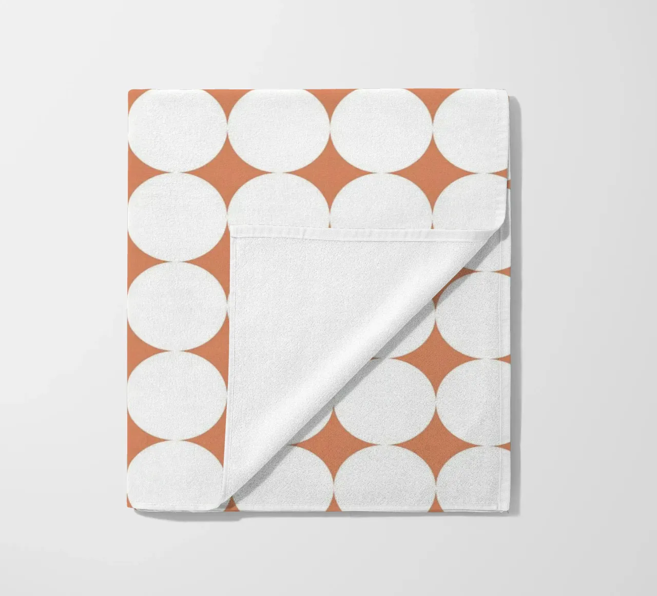 Minimal Geometric Scandi Circle | White on Terracotta Orange telo mare da Beauty in Simplicity