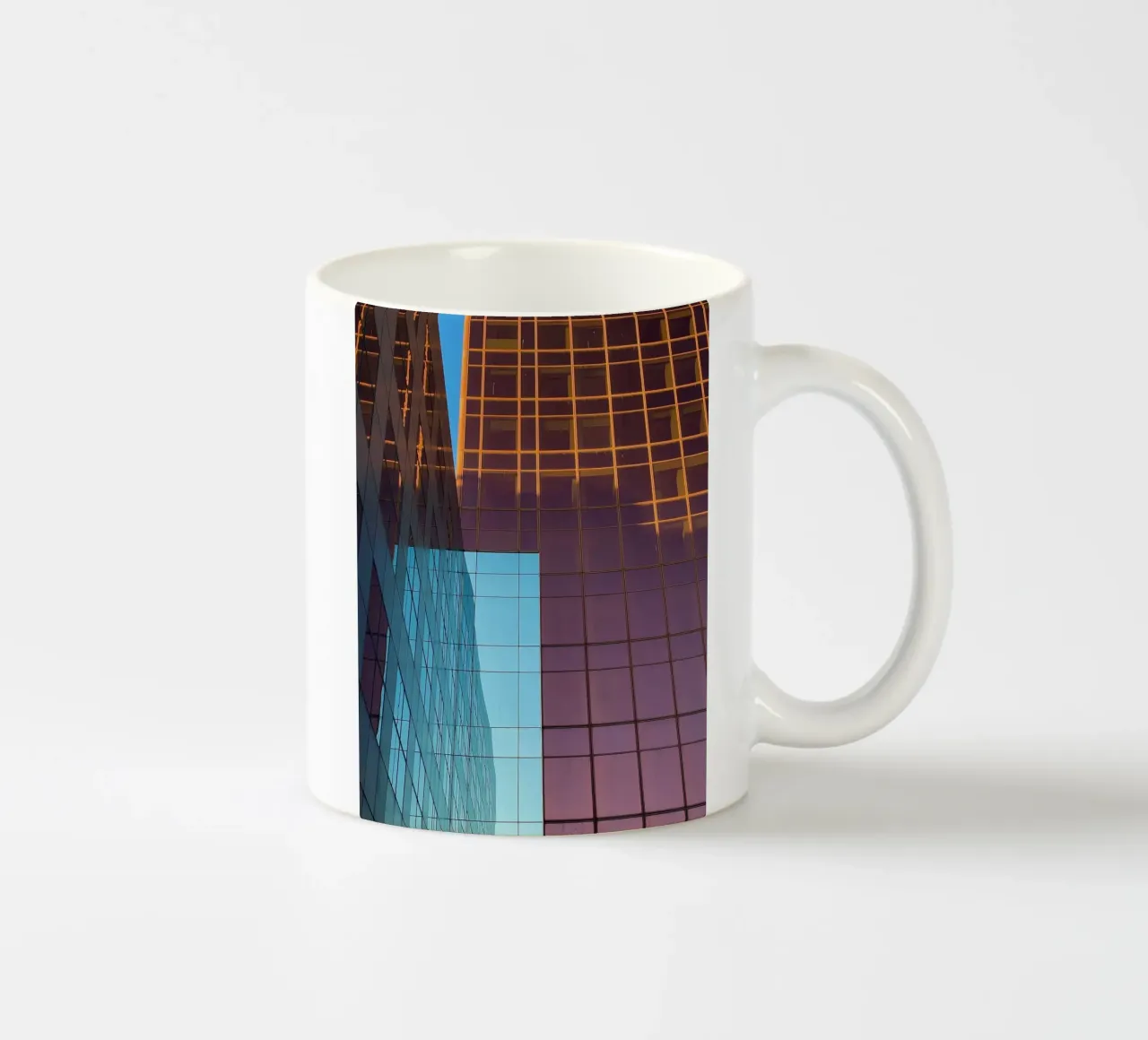 mirror the building tazza in ceramica da comura