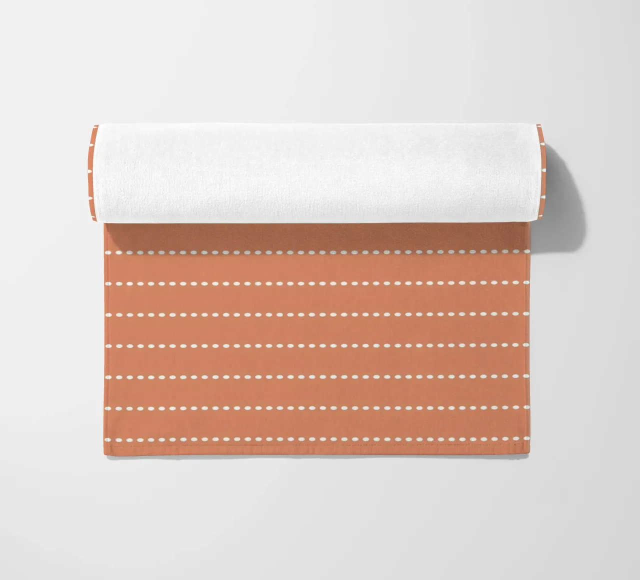 Minimal scandinavo a righe punteggiate | Arancione terracotta telo mare da Beauty in Simplicity
